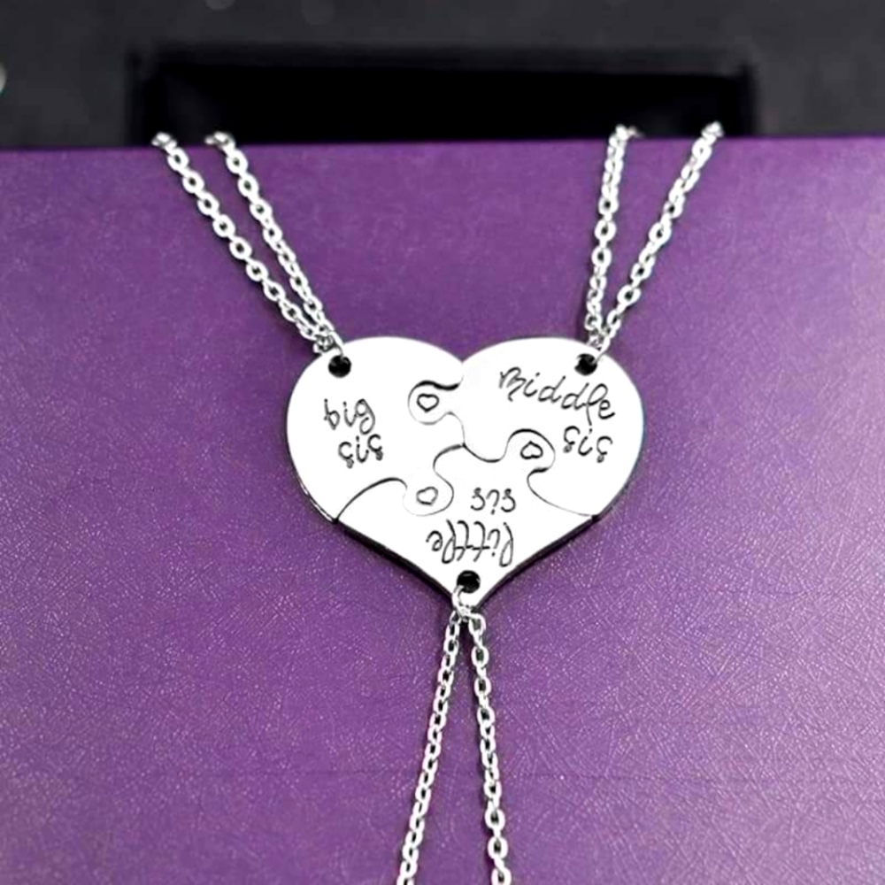 5/$25 New 3 piece Sisters Necklace